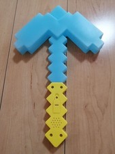 Minecraft glowing pickaxe blue