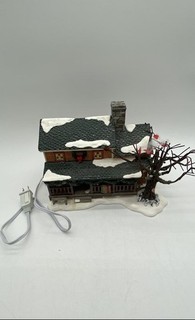 Department 56 Multicolor Buck's County Farmhouse Lighted Snow Village Collection