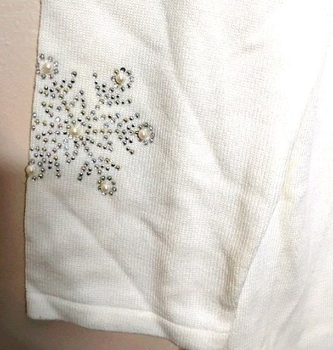 Quacker Factory Snowflake Sweater XS Cream V-Neck Rhinestone & Pearl Embellished - Picture 4 of 10