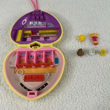 Vintage Pretty Pixies Locket Dog Show Heart Compact Polly Pocket Style Complete