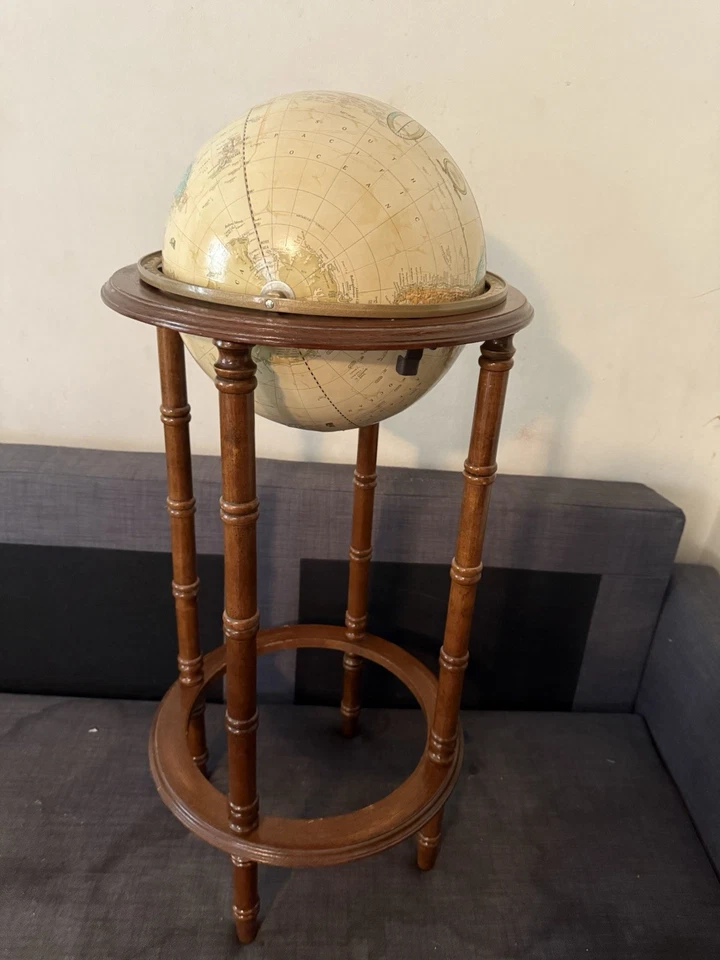 Globo terráqueo giratorio imperial Cram's de colección 🌍12" en un soporte de madera de 36”🌍 Foto 2 de 4