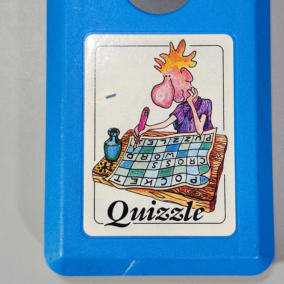 Juego de cartas crucigrama Quizzle Trivia edición de viaje tamaño de bolsillo en estuche de colección años 80 Foto 4 de 4