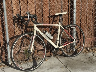 2015 Trek One Series 1.1 Road Bike 54cm Aluminum White Red Black