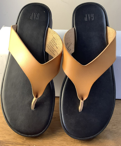 Gap Flip Flops Women's Size 9 Platform Sandals NWOT Summer Beach
