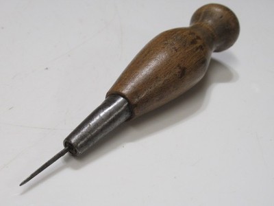 Hervorragende Vintage Lederarbeiter 5'' Nähahle Bradawl Kratzahle