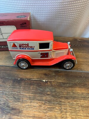 RACING CHAMPIONS 1929 FORD MODEL A DELIVERY VAN CITGO/ WOOD BROTHERS