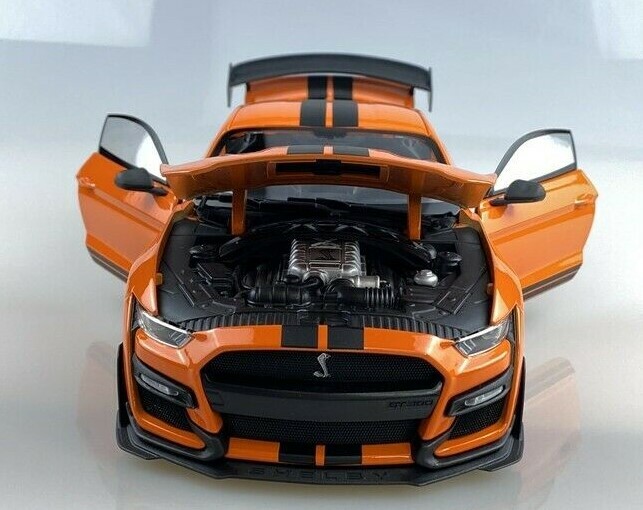 2020 FORD MUSTANG SHELBY GT500 ORANGE 1:18 DIECAST MODEL CAR