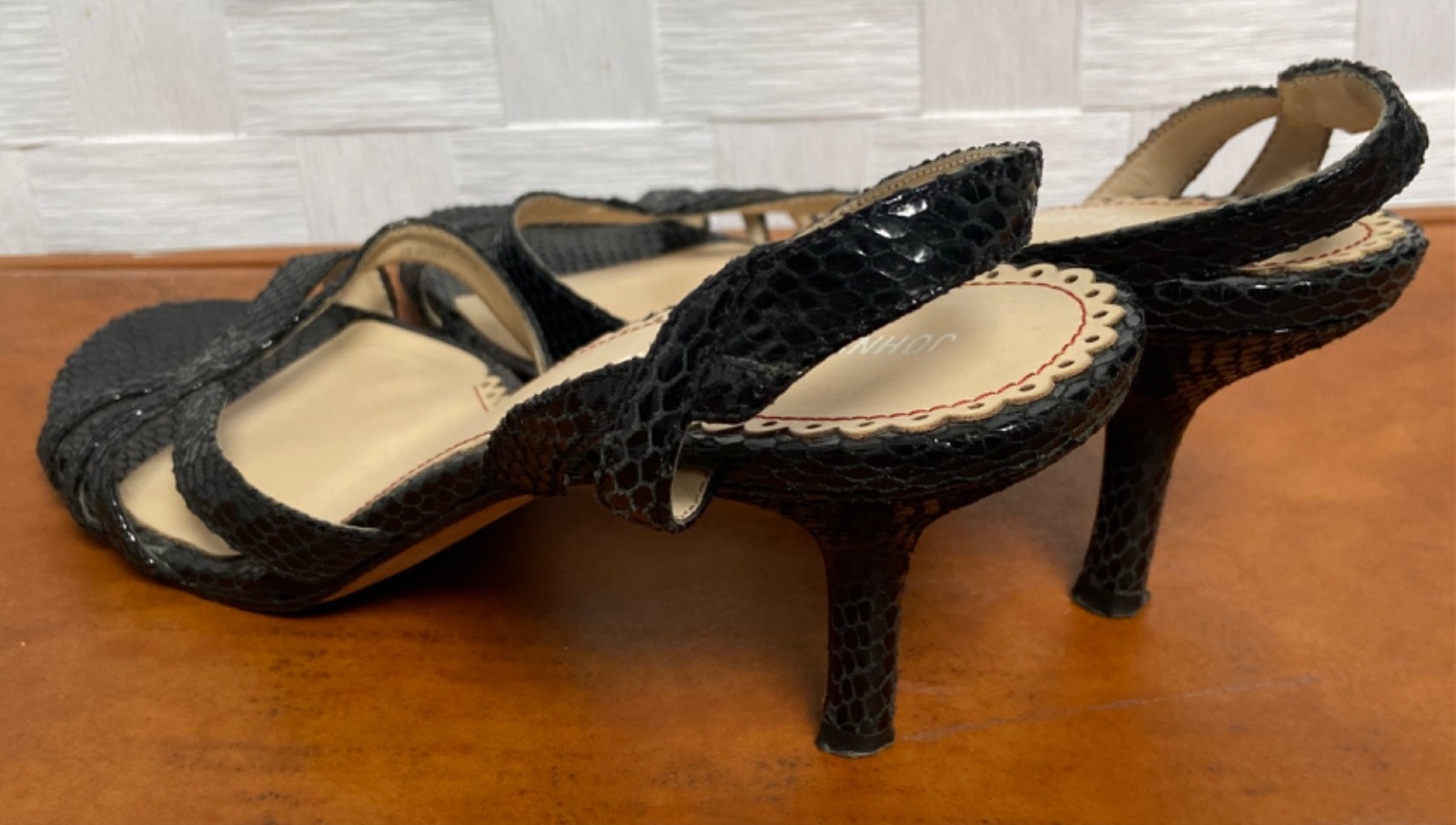 Johnston & Murphy Black Python Strappy Kitten Hee… - image 6