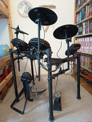 Nitro Mesh Kit E-Drum Set Alesis