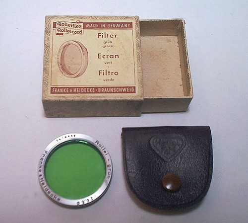 ROLLEIFLEX BAY I GREEN FILTER W/ FIELD CASE IN OB