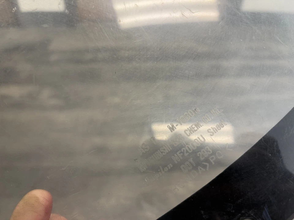 CBR1000F 1993-1996 Hurricane Honda OEM parabrisas parabrisas 64205-MZ2-670 Foto 4 de 4