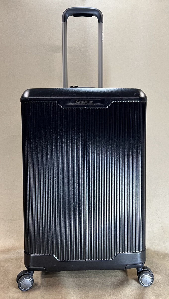 Samsonite $680 Silhouette 17 Black 25