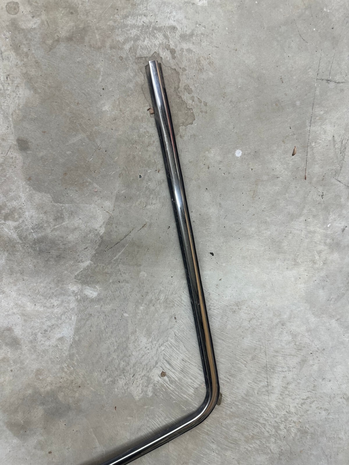 Rolls Royce Silver Seraph Front Windshield Window Chrome Trim with rubber seal