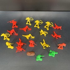 Vintage Plastic Western Cowboys  Indians Figures Toys Wild West 20 Piece Lot