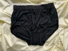 Vintage Wacoal Silky Soft Black Nylon Brief Panties Size 7-L With Back Seam