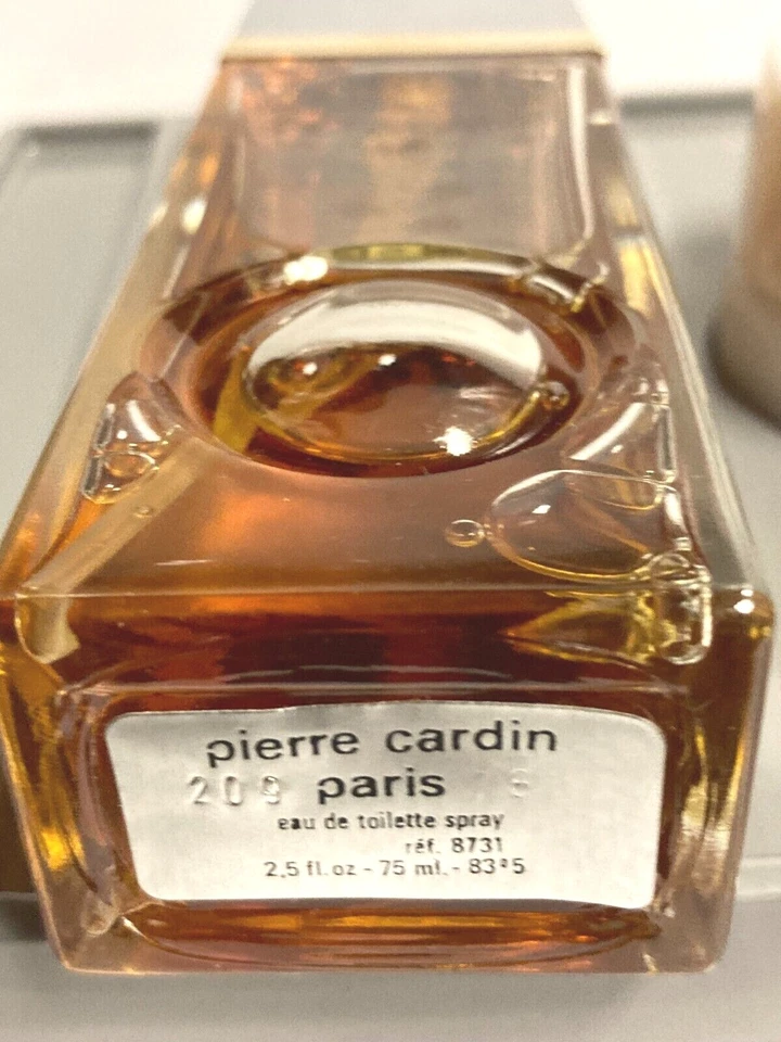 Cardin by Pierre Cardin 女士套装 2.5 盎司/75 毫升淡香水喷雾 + Savon 100 克复古 — 第 4/4 张图片