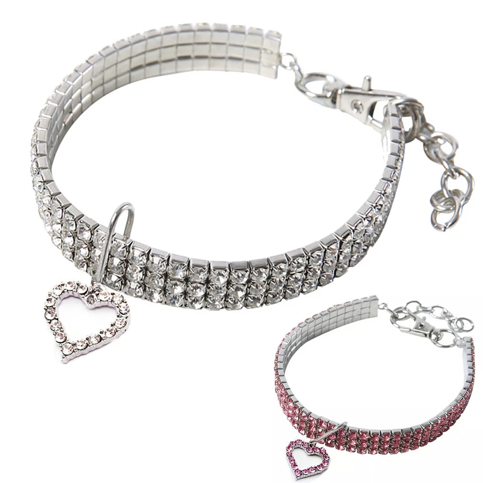 Collar de perro de lujo con diamantes de imitación tachonados de lujo con dije de corazón Foto 2 de 4