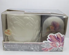 MAX FACTOR LE JARDIN EAU DE TOILETTE SPRAY 1 OZ WITH CERAMIC CACHEPOT GIFT SET