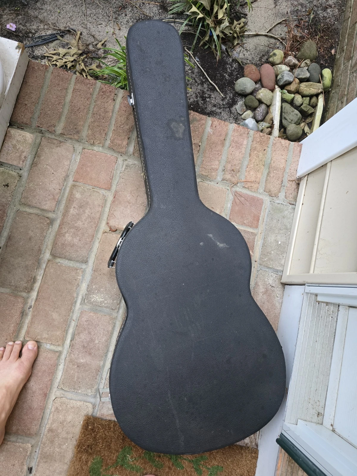 Picture 5 of 24