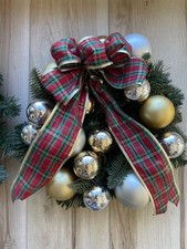 Pottery Barn Faux Pine Ornament Wreath Gold Silver Pre-Owned. Small