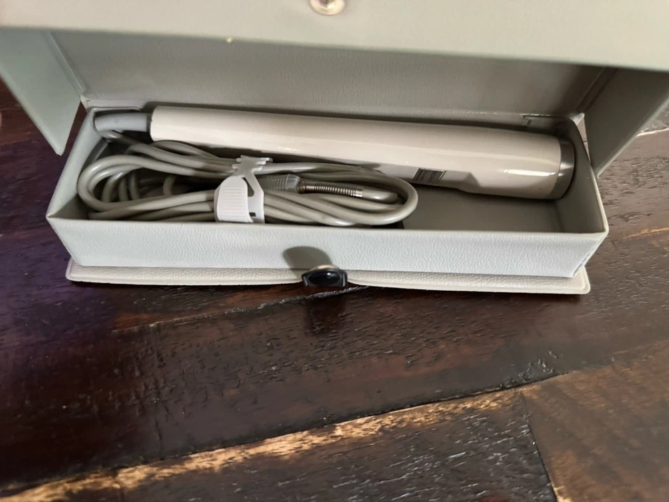 Sony F-96 Dynamic Microphone Stand with Case and Stand Perfect Condition Tested - Image 2 of 4