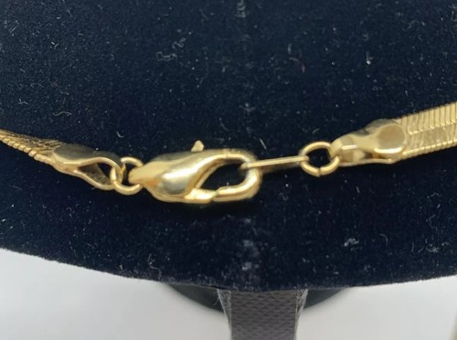 VTG 30” Gold Tone Herringbone Necklace Unmarked - Picture 5 of 5