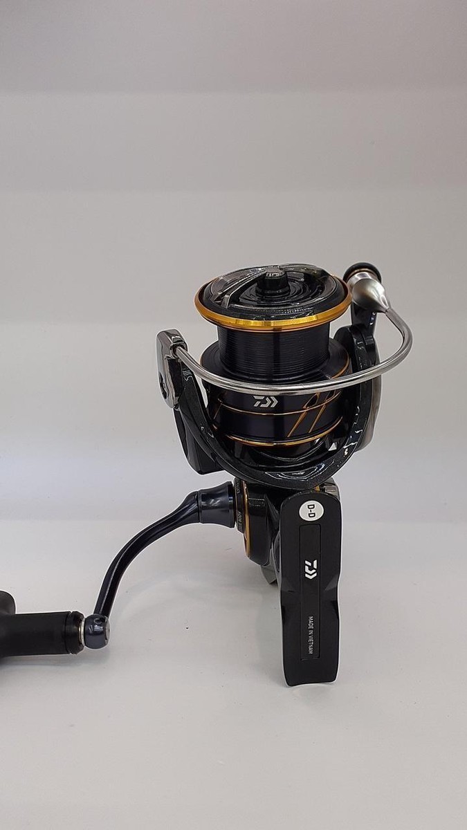[未使用品]DAIWA 21CALDIA LT 4000-CXH Free Shipping DAIWA 21 CALDIA LT 4000-CXH Spining Reel Japan
