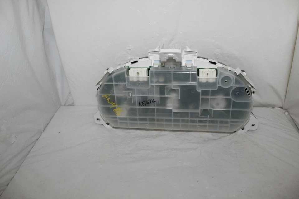 Cuadro de instrumentos velocímetro indicadores del panel de instrumentos Mazda 5 2010 32.692 millas Foto 4 de 4