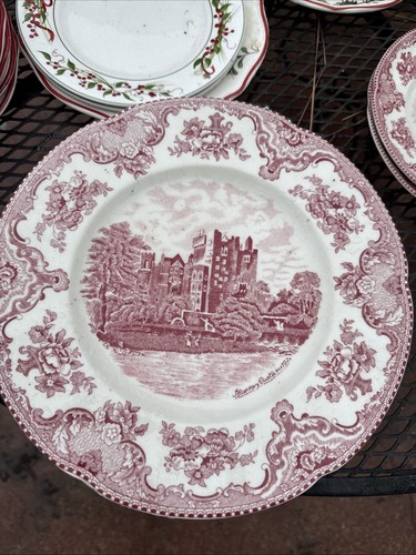 8 Dinner Plates 10" Johnson Brothers OLD BRITAIN CASTLES Blarney England