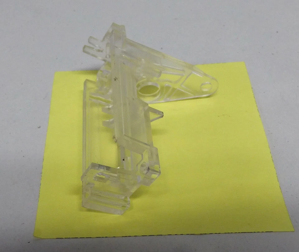 1998 GMC Suburban K1500 5.7L IP Gauge Cluster Odometer Housing & Gear 16129750 - Image 4 of 4