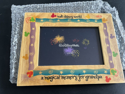 NIB Walt Disney World Wood Picture Frame 