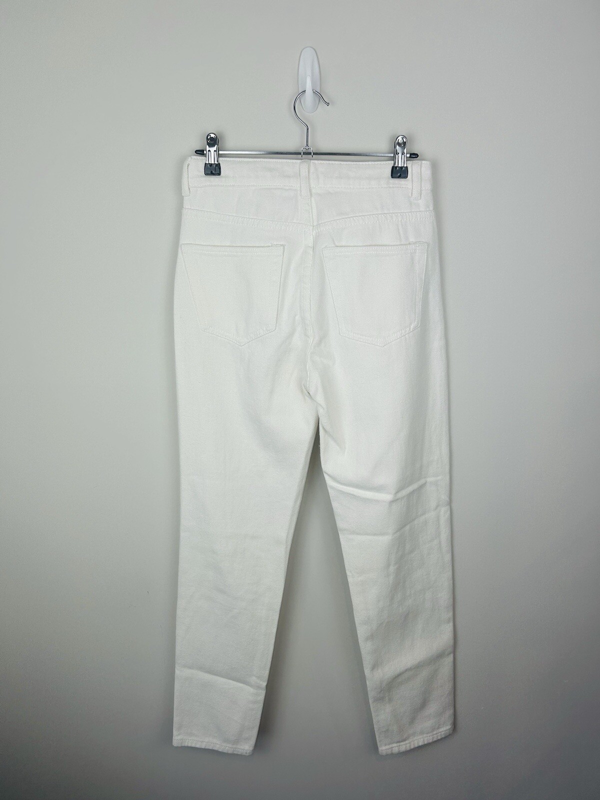 Edikted Womens Ripped White Jeans 5 Button BNWT High Waisted Size S image 9