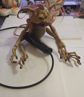 STAR WARS Galaxy s Edge Kowakian Monkey Lizard Salacious B Crumb Shoulder Puppet