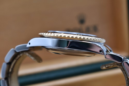 Rolex Submariner Stainless Steel & 18K Gold Watch 16613 2001 Box And Papers - Picture 9 of 13