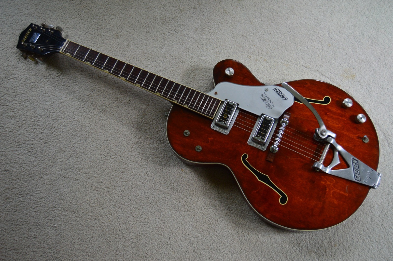Vintage 1969 Gretsch Chet Atkins Tennessean electric guitar