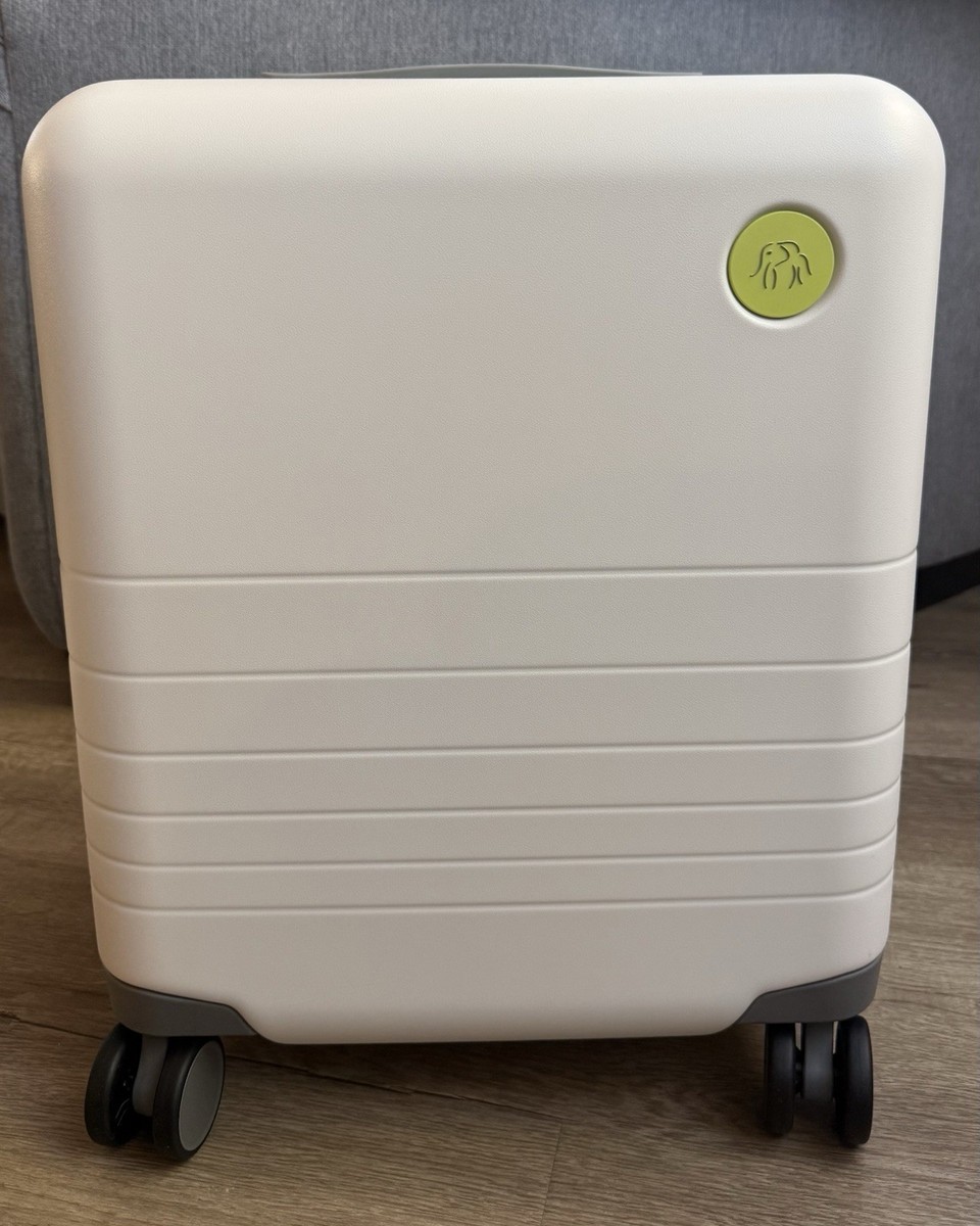 New Drunk Elephant – Trunk 4.0 Monos Mini Luggage Carry On