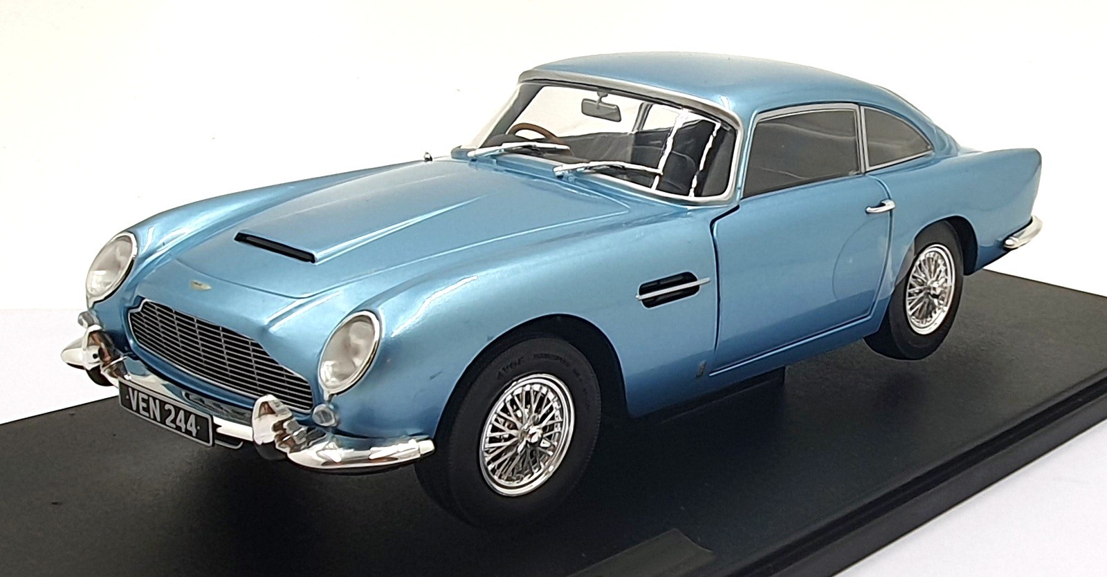 Solido Aston Martin Db5 1964 1:18 1807104