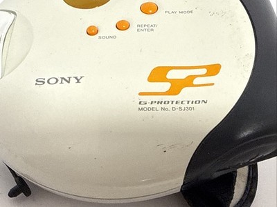 Sony Walkman D-SJ301 CD-R/RW Portable CD Player for parts or