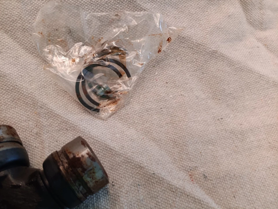 New Old Stock Super Strength Heavy Duty Universal Joint Precision Joints 377 - Image 3 of 4