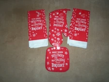 NEW, KITCHEN PET CHRISTMAS SET, 2 kitchen towels, oven mitt and 2 pot holders