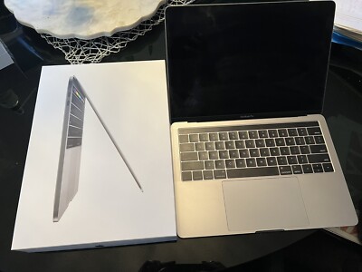 Apple MacBook Pro  13inch 3.1ghz Core i5, 8GB 512GB 2017