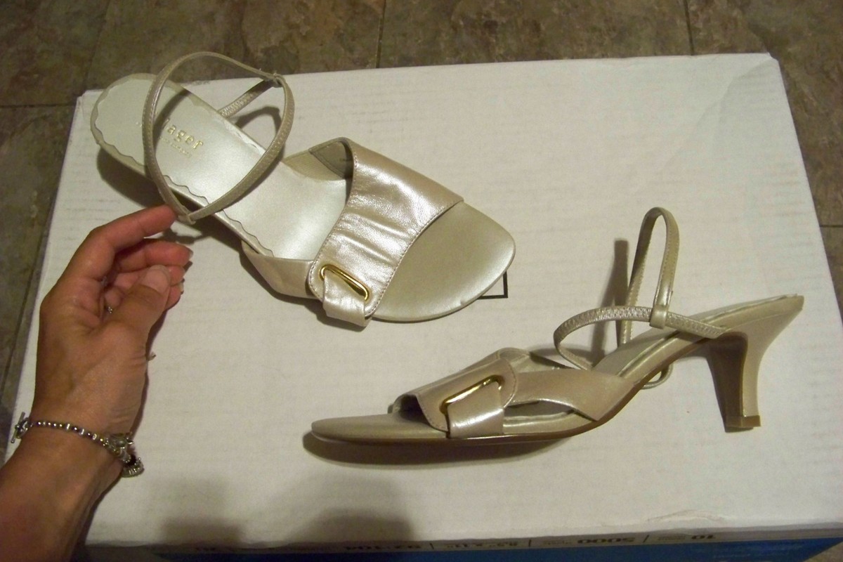 womens villager liz claiborne doral beige leather strappy heels