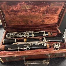 Conn B Clarinet Student Model, With Case