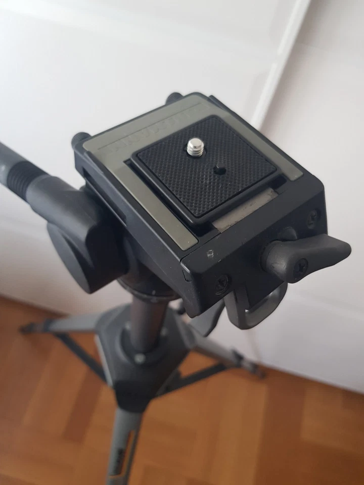 Stativ Cullmann 3200 kaum benutzt mit 2 Kupplungsplatten. - Bild 4 von 4