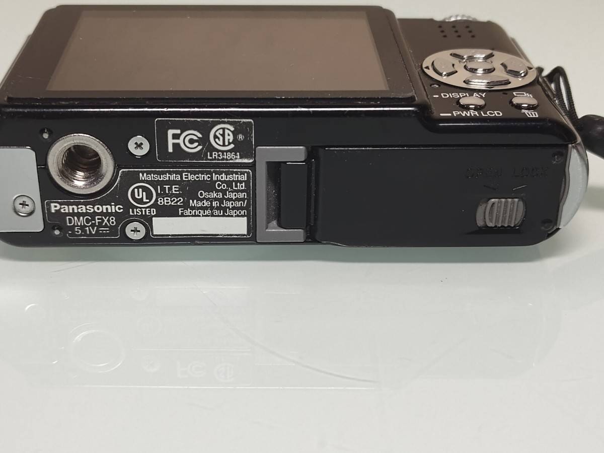 Panasonic LUMIX DMC-FX8 5.0MP Digital Camera Black ***READ