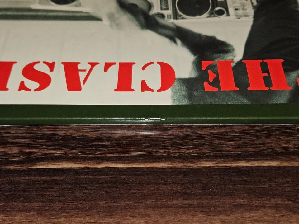 The CLASH – Hits Back 3xLP VG++/NM remastered 180 gram with poster - Image 3 of 4