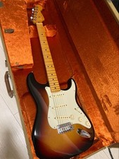 Fender American Ultra Stratocaster E-Gitarre Erle Ahorn Griffbrett Ultra