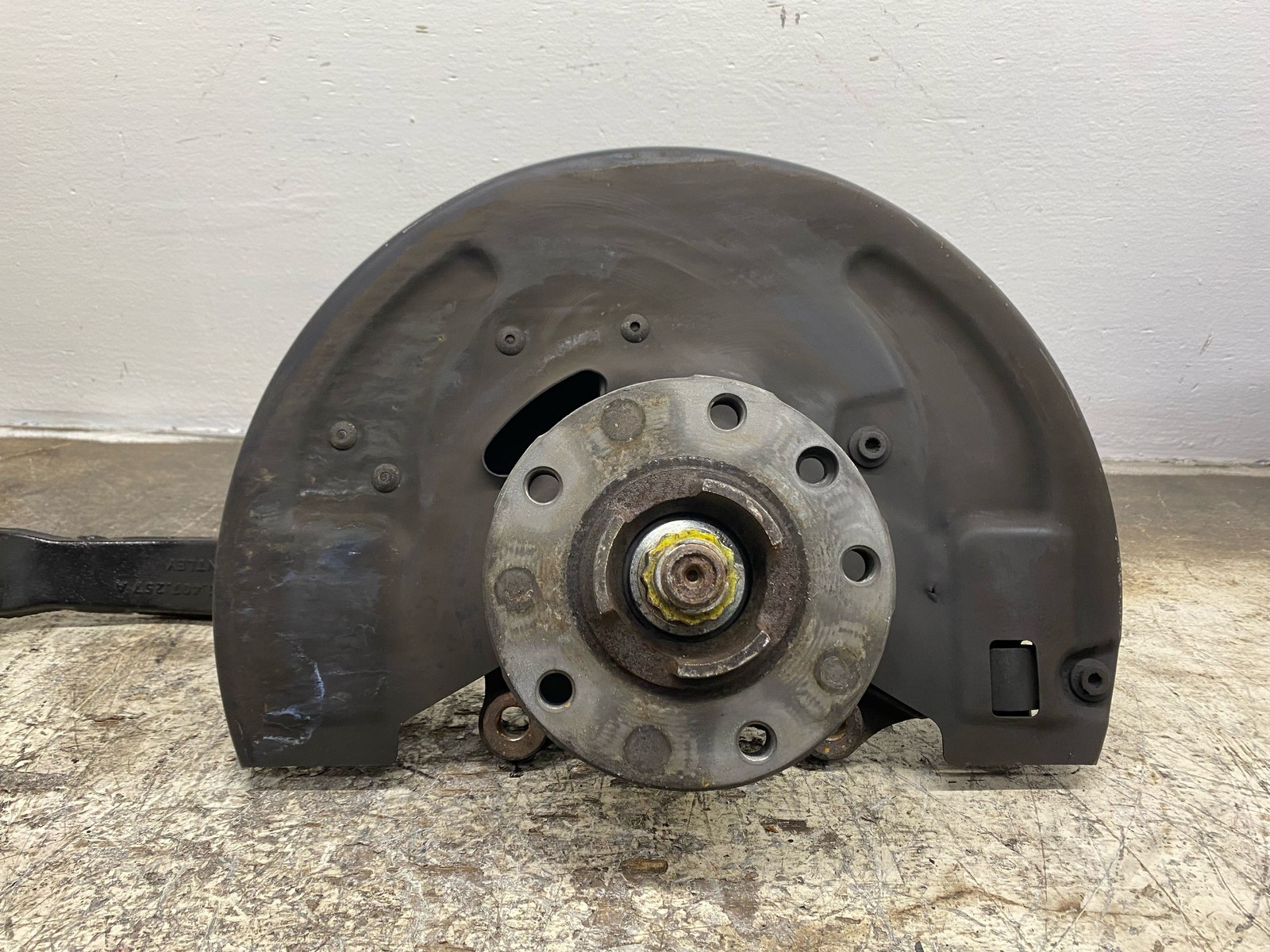 2010-2020 BENTLEY MULSANNE 6.8L RWD FRONT LEFT SPINDLE KNUCKLE WHEEL HUB *26K*