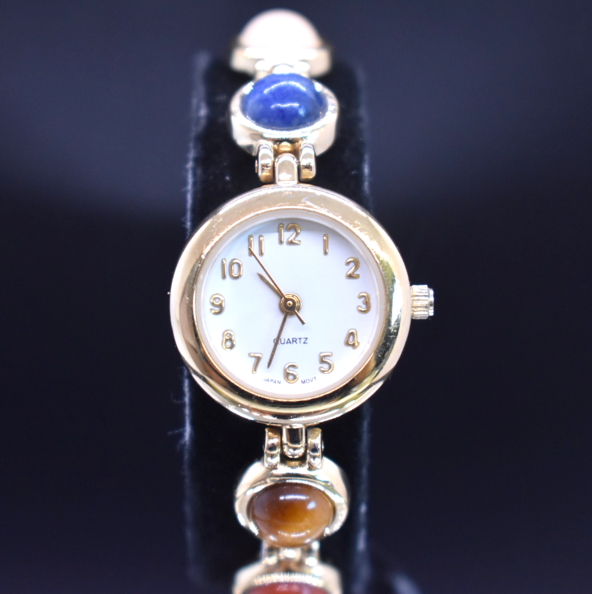 Vtg Scarab Stone Bracelet Watch Gold Tone Egyptian Color  display picture 3