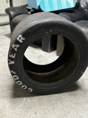 Goodyear Racing Slick D3316 23.5x10.0-15   Indy/CART Era   Deko / Sammler